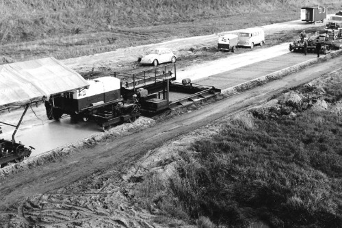werkzaamheden bij de aanleg van de Maasroute 1960