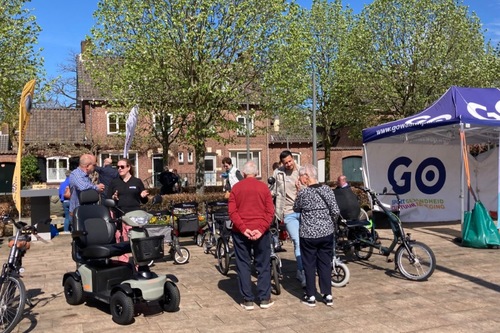 informatie over aangepaste fietsen, scootmobielen en andere hulpmiddelen door o.a. MediPoint.