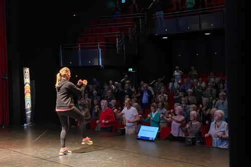 Barbara de Loor bracht de bezoekers in beweging